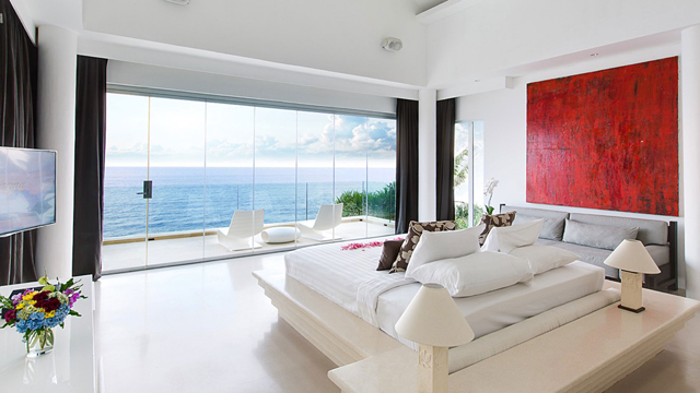 Grand Cliff Front Residence - Bedroom sea view